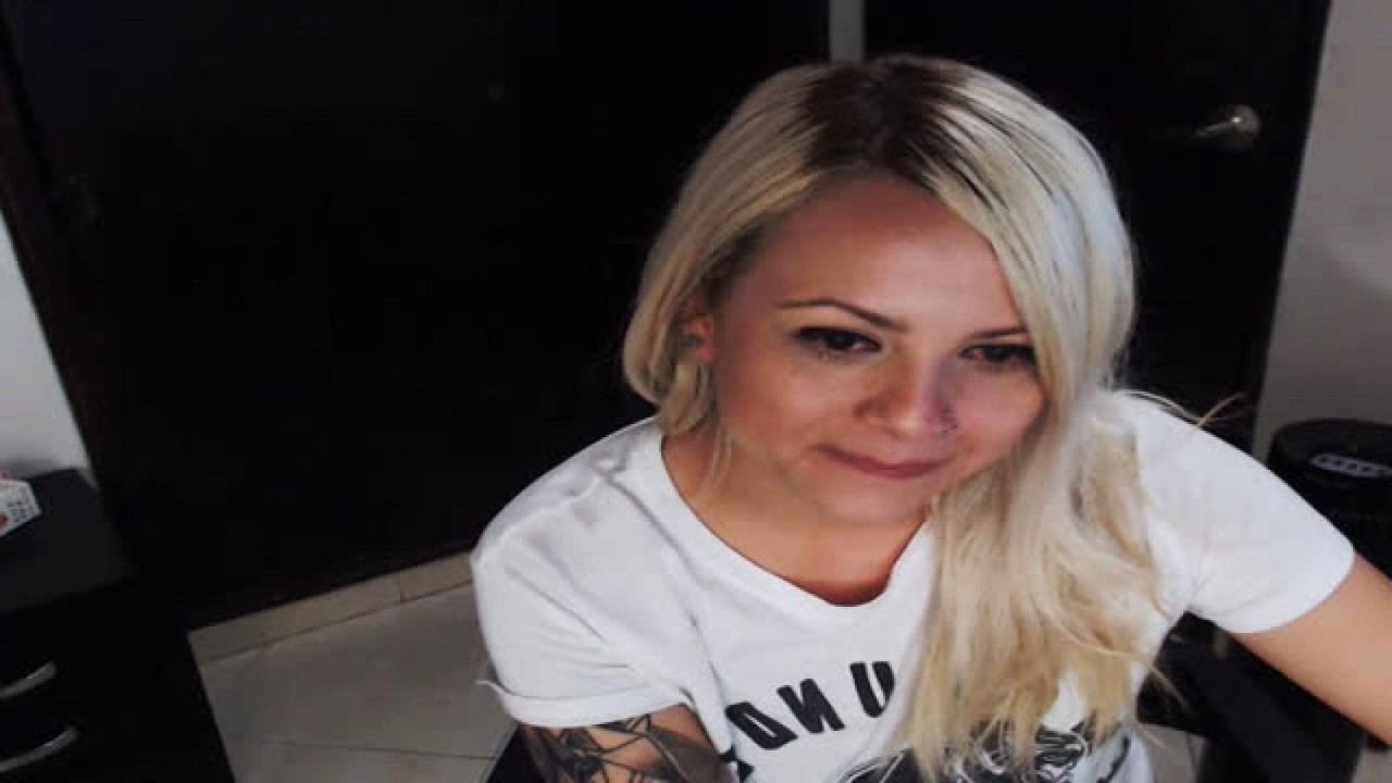 Violetwalkeer MyFreeCams [2018-04-19 05:05:37]