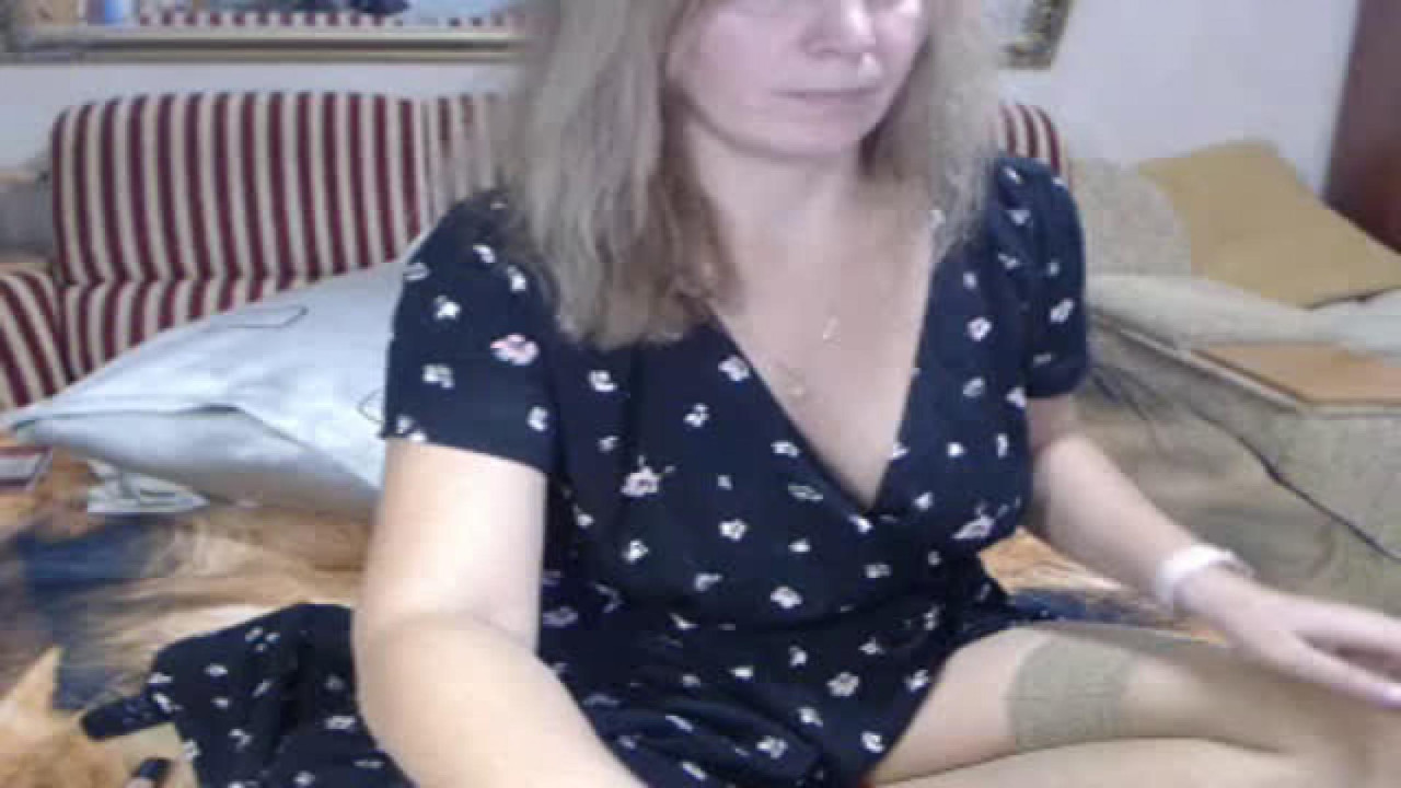 SexyLINDA_ webcam [2017-10-03 06:05:52]