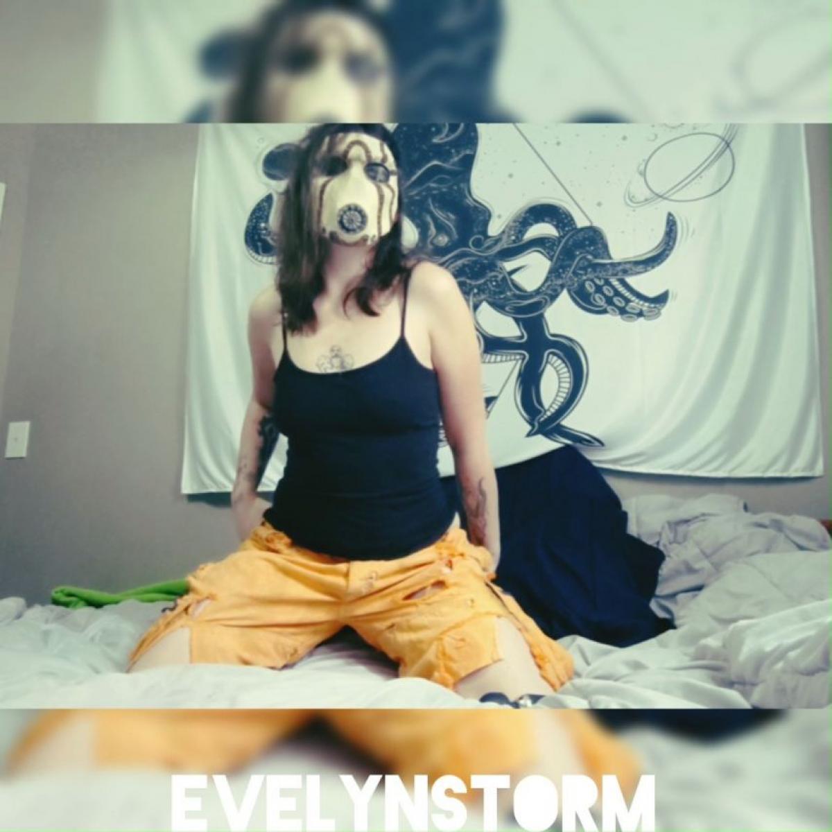 evelynstorm show - 2021/12/25 11:14:20